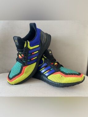 Adidas Men’s UltraBoost 2.0 DNA "What The - Core Black" size 8    (FW8711)